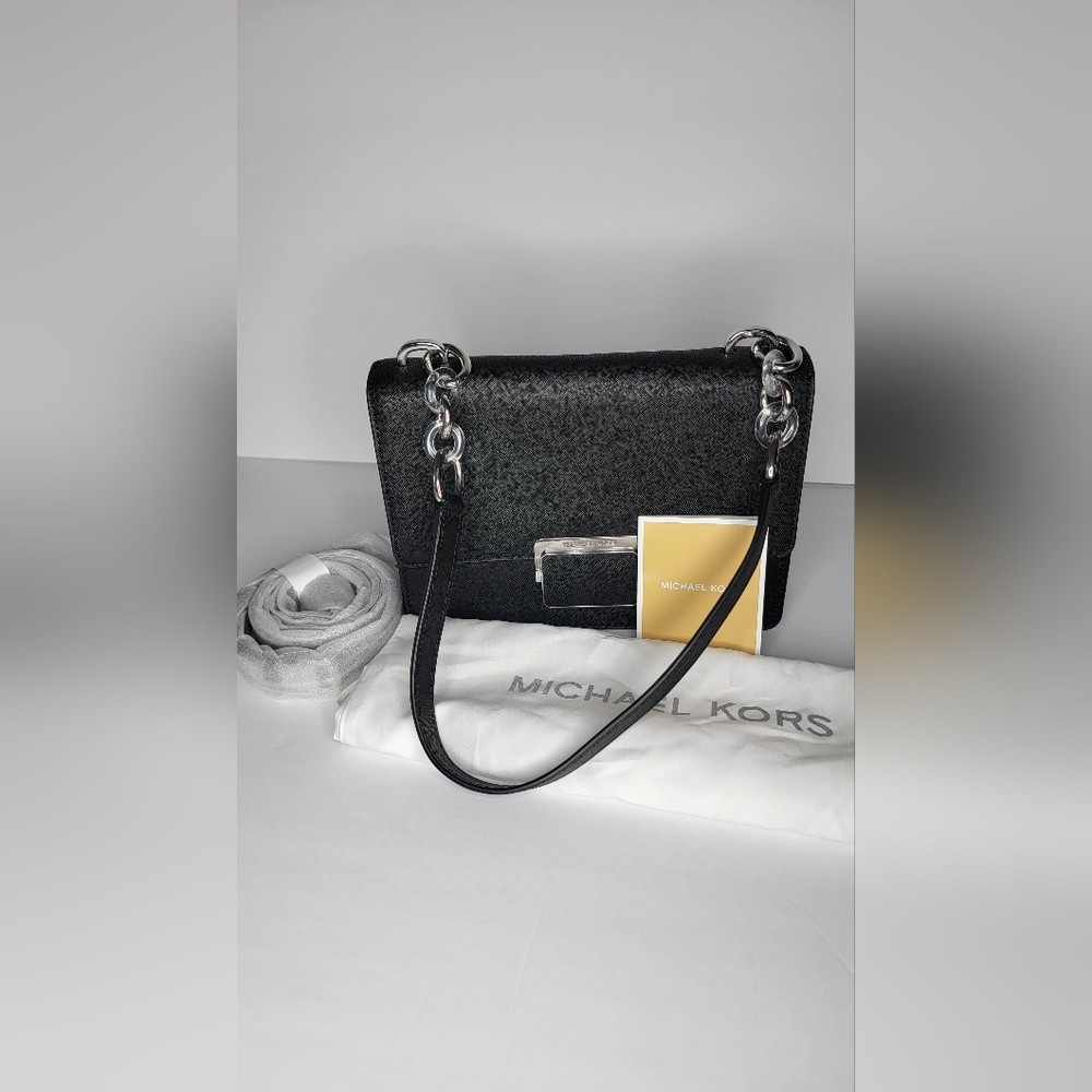 NWT Michael Kors Cynthia Small Shoulder Bag in Black